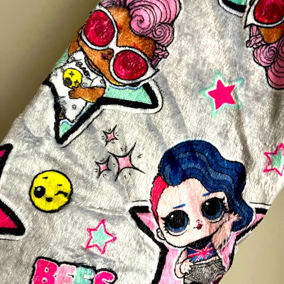 LOL Surprise! Polyester Robe (OH) - Picture 8 of 11